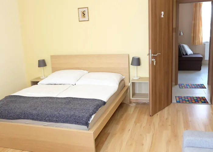 Konukevi Petoefi Vendeghaz