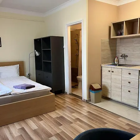 Petoefi Vendeghaz 3*